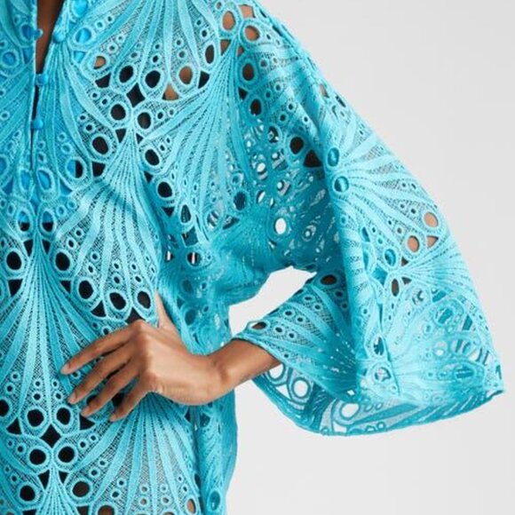 La Vie Style House Turquoise Shell Lace Mini Caftan Dress - Like New - Picture 2 of 5